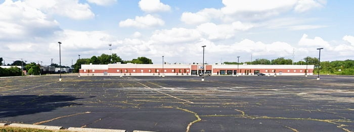 K-Mart (Kmart) - Melvindale - 25201 W Outer Dr (newer photo)